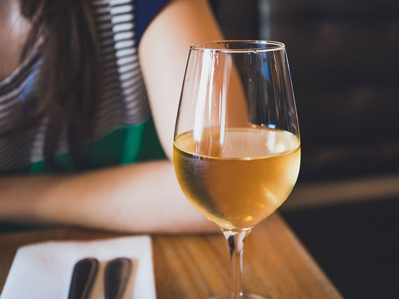 Alcohol abuse and problems dealing with back pain